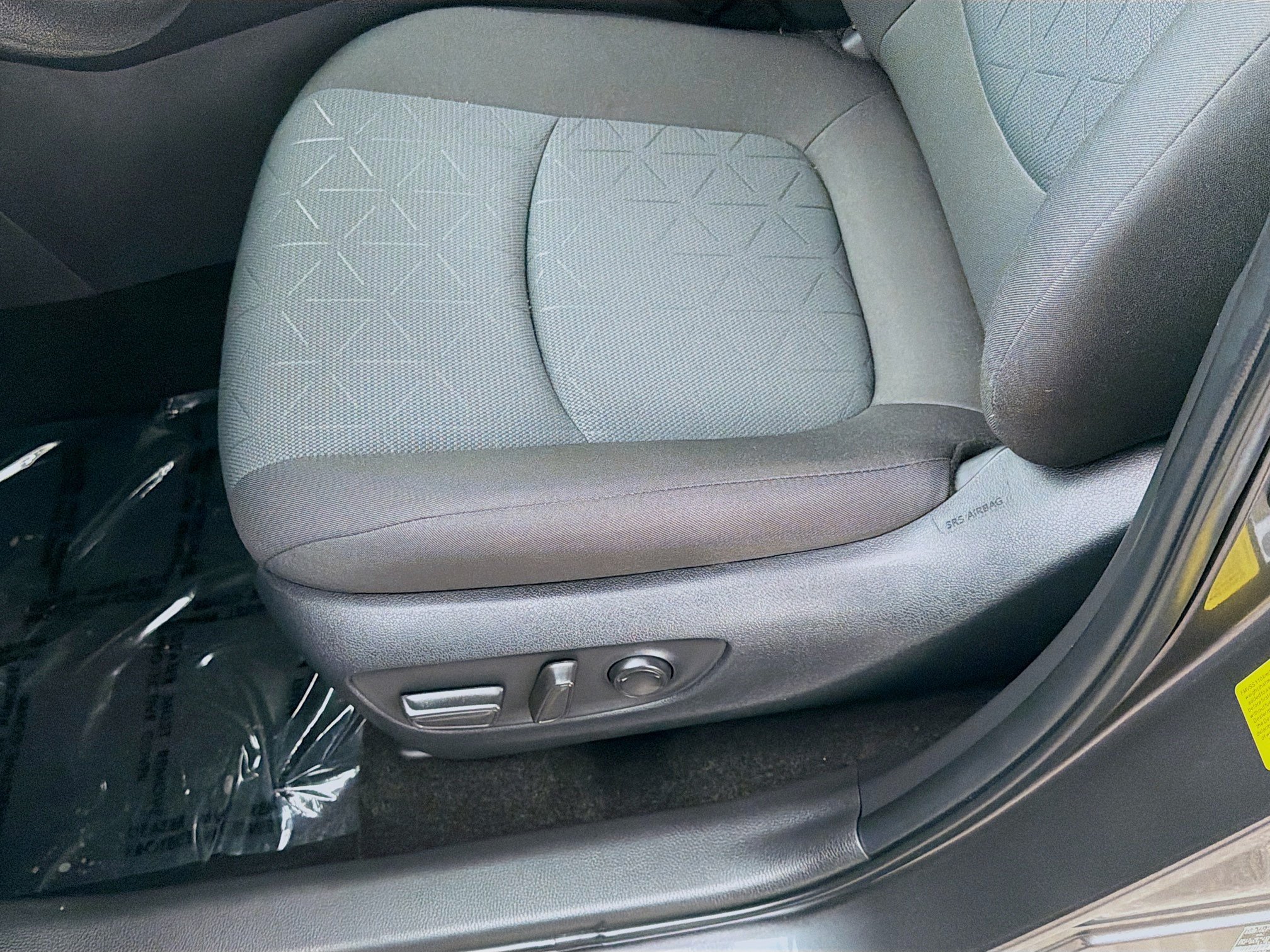 Used 2025 Toyota RAV4 XLE w/ Convenience Package AWD/4WD image 17