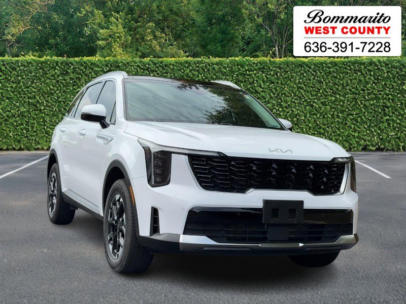 Used 2024 Kia Sorento S w/ Panoramic Sunroof Package
