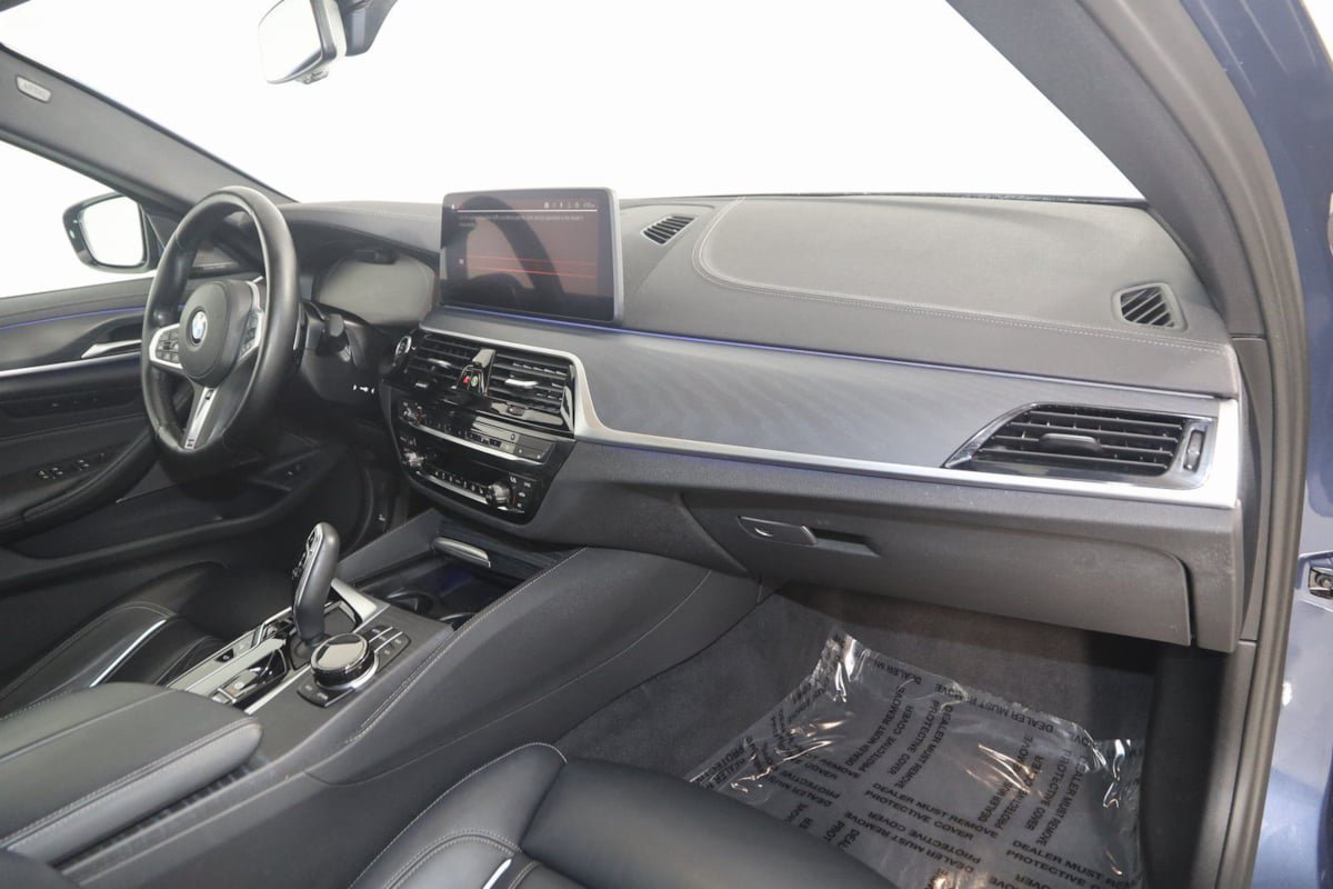 Used 2023 BMW M550i xDrive w/ Executive Package AWD/4WD image 54