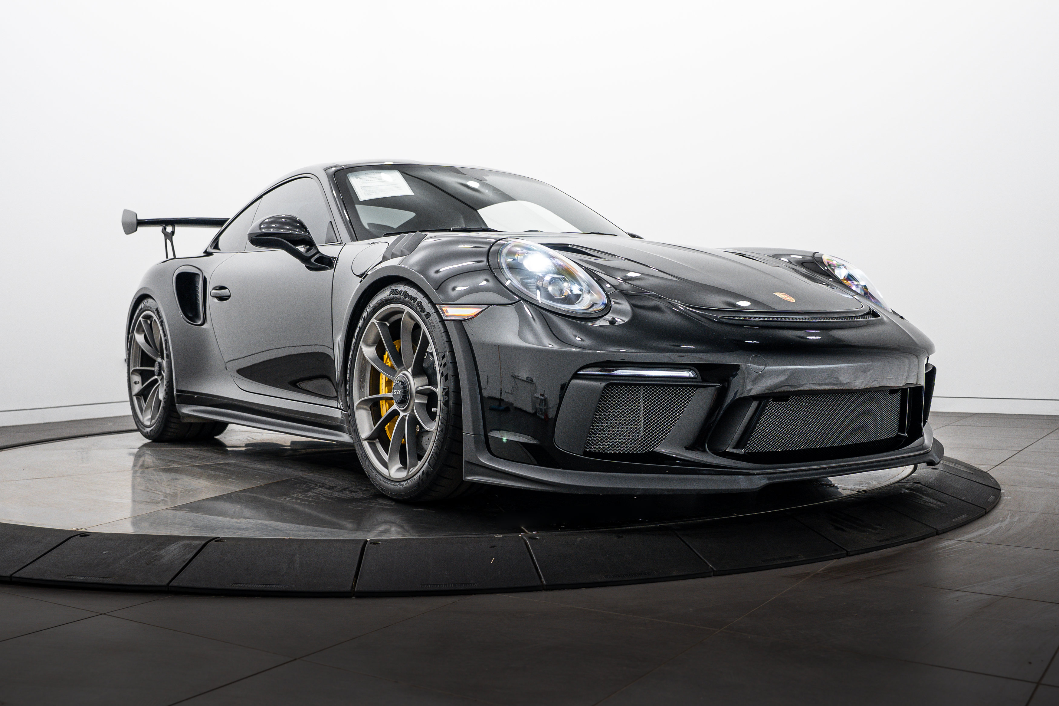 Certified 2019 Porsche 911 GT3 RS RWD image 3