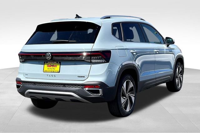 New 2025 Volkswagen Taos SE image 16