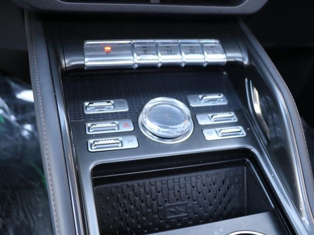 Used 2024 Lincoln Nautilus Reserve w/ Equipment Group 202A image 21