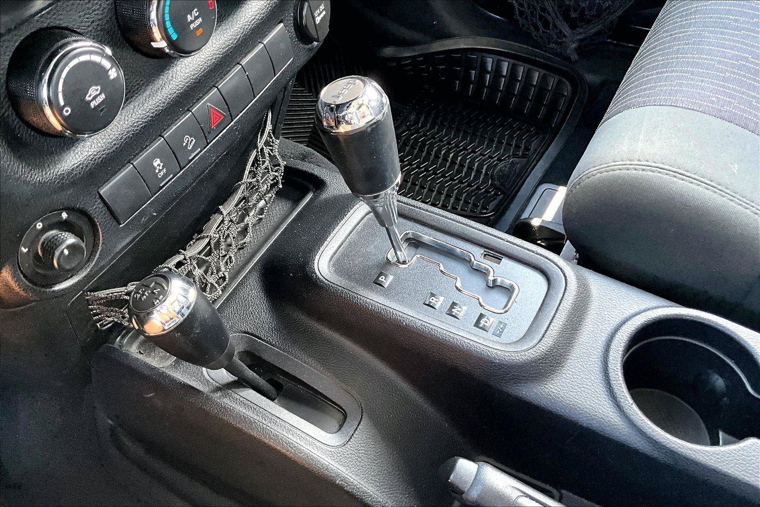 Used 2012 Jeep Wrangler Sport AWD/4WD image 18