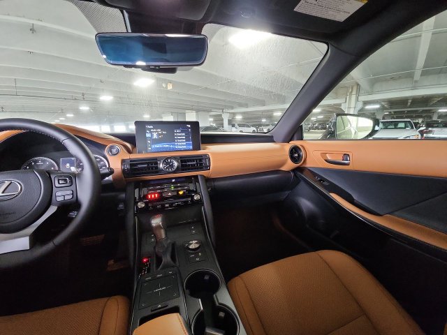 Used 2023 Lexus IS 300 w/ Comfort Package RWD image 11