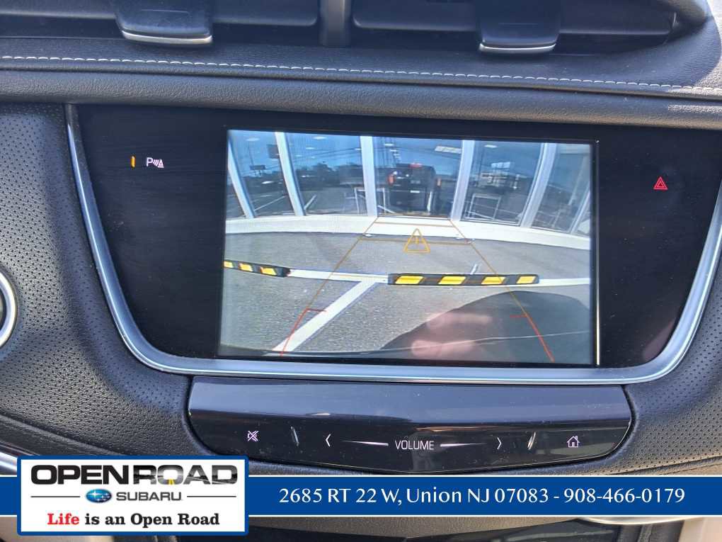 Used 2018 Cadillac XT5 Luxury w/ Driver Awareness Package image 2