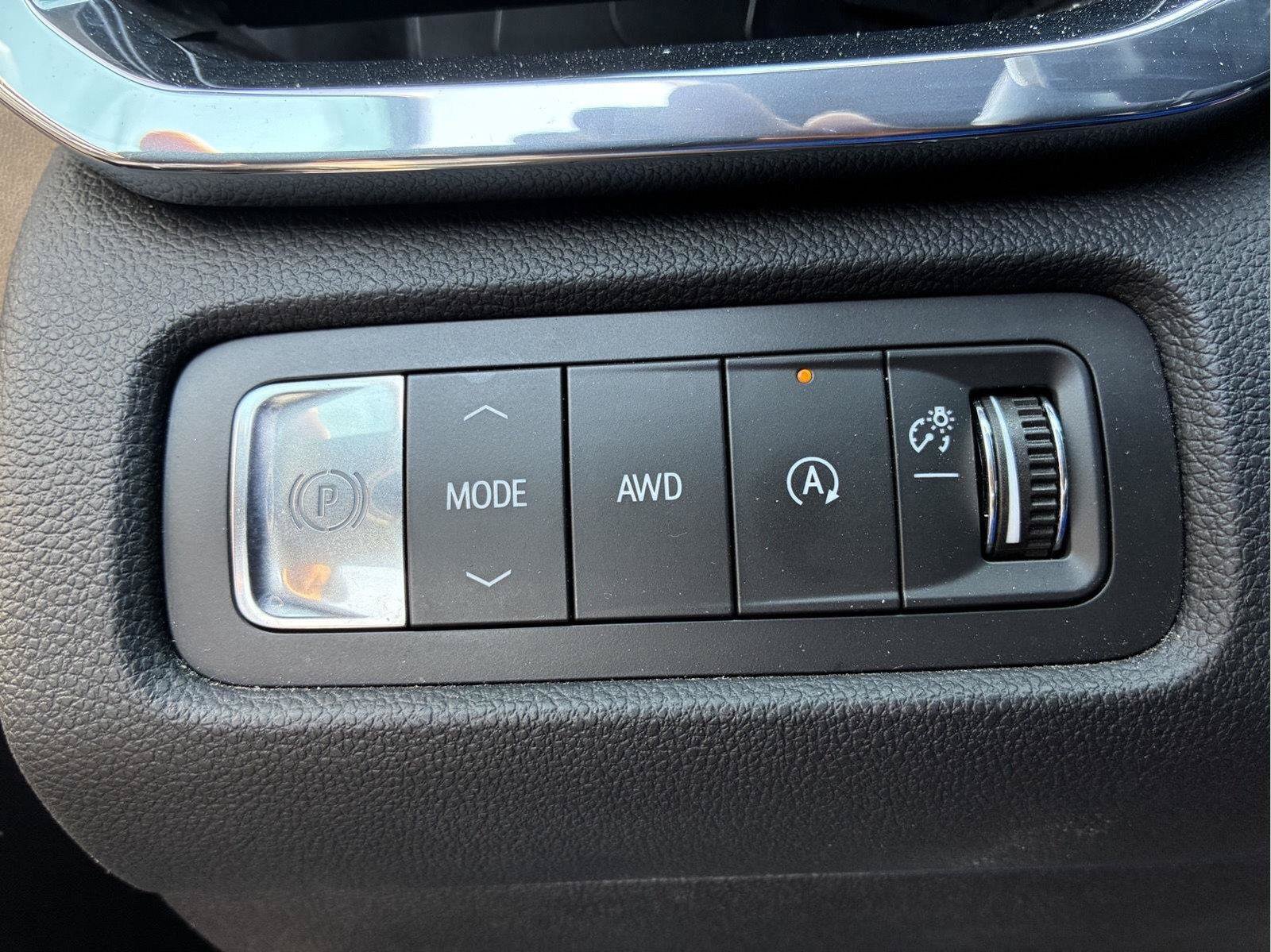 Used 2025 GMC Acadia Elevation w/ Elevation Premium Package AWD/4WD image 21