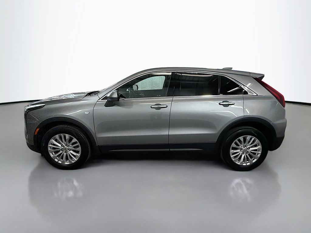Used 2024 Cadillac XT4 Luxury w/ LPO, Floor Liner Package image 4