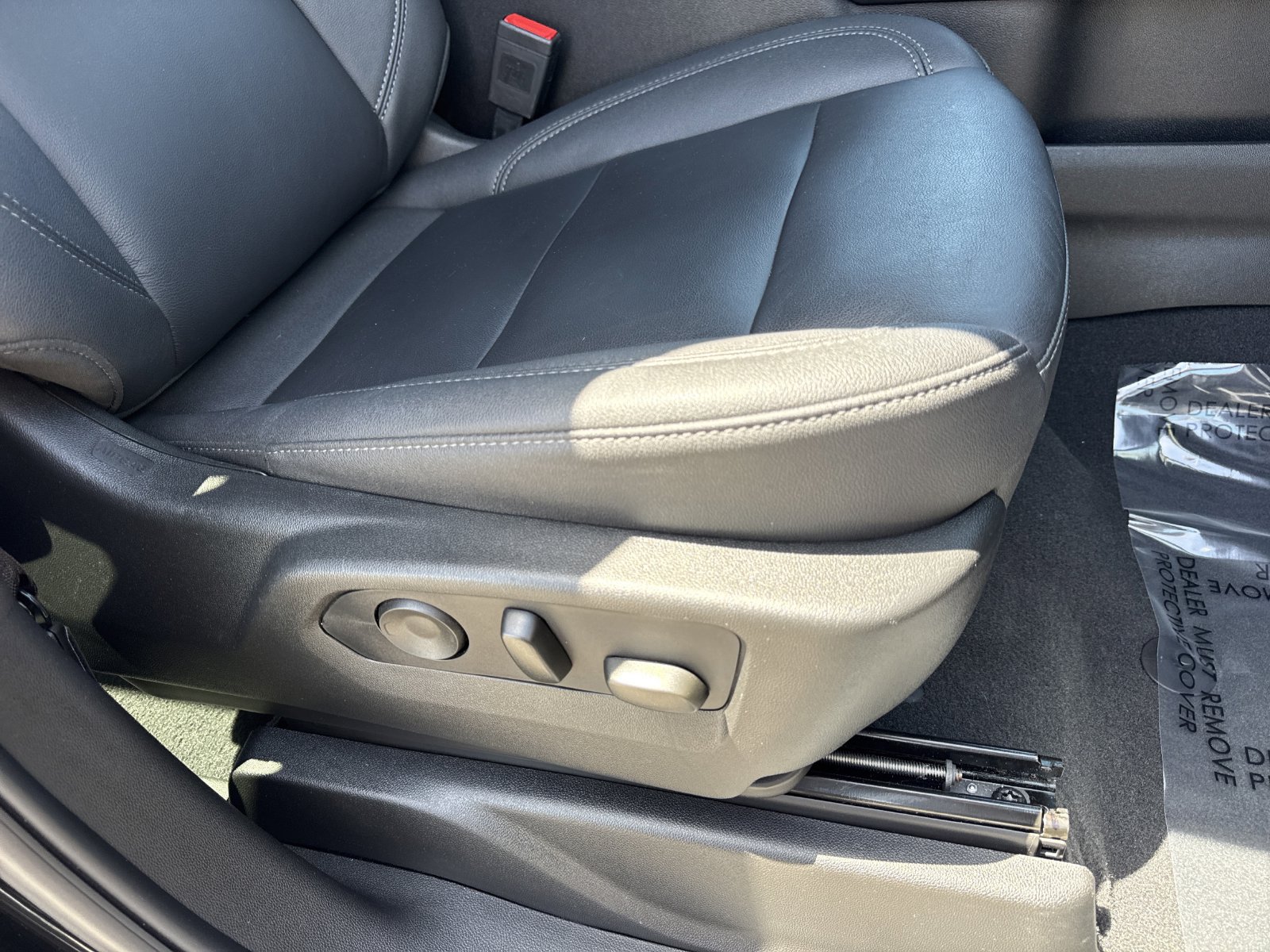 Used 2023 Chevrolet Tahoe LT w/ Luxury Package RWD image 31