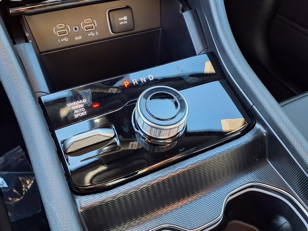 New 2025 Jeep Grand Cherokee Limited AWD/4WD image 9