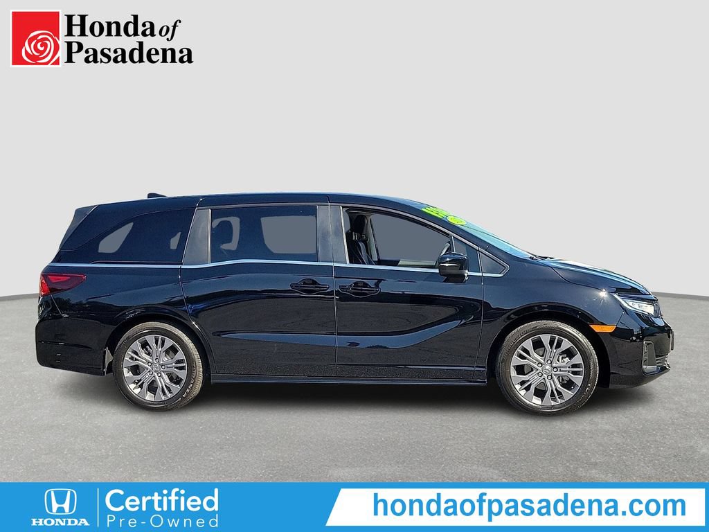 Certified 2026 Honda Odyssey Touring image 4