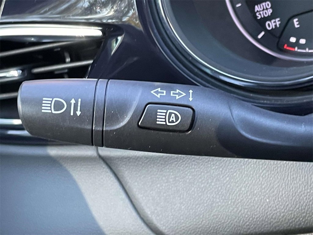 Used 2022 Buick Encore GX Select image 24