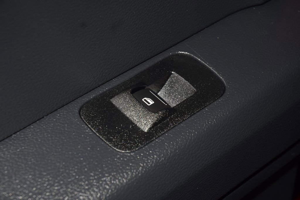 Used 2022 Ford F250 Lariat w/ Snow Plow Prep Package image 46