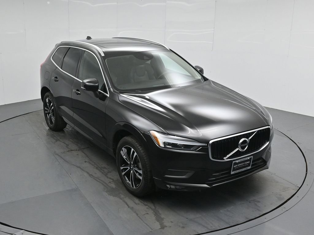Used 2021 Volvo XC60 T5 Momentum w/ Premium Package image 36