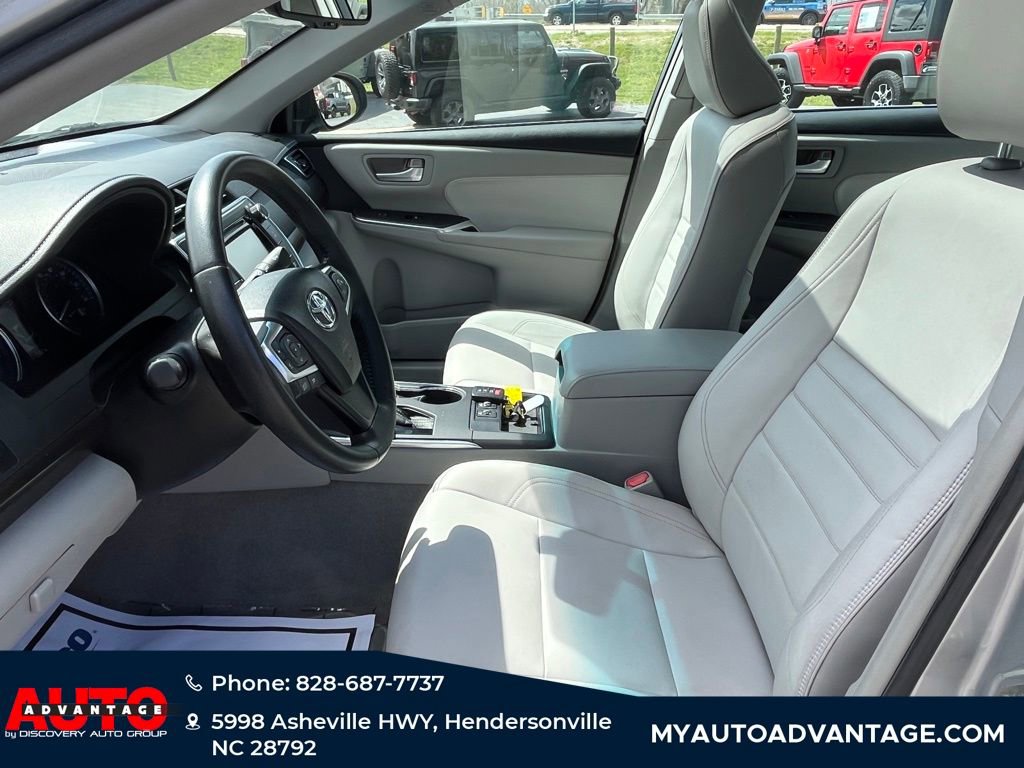 Used 2015 Toyota Camry XLE w/ Moonroof Package FWD image 27