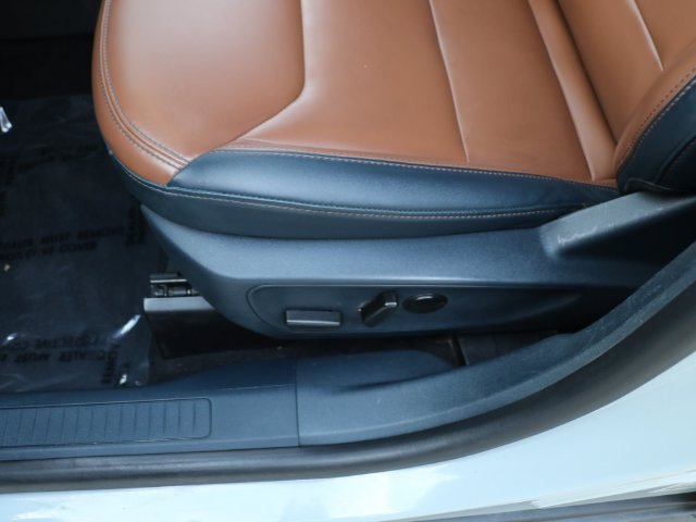 Used 2023 Ford Maverick Lariat w/ Lariat Luxury Package FWD image 21