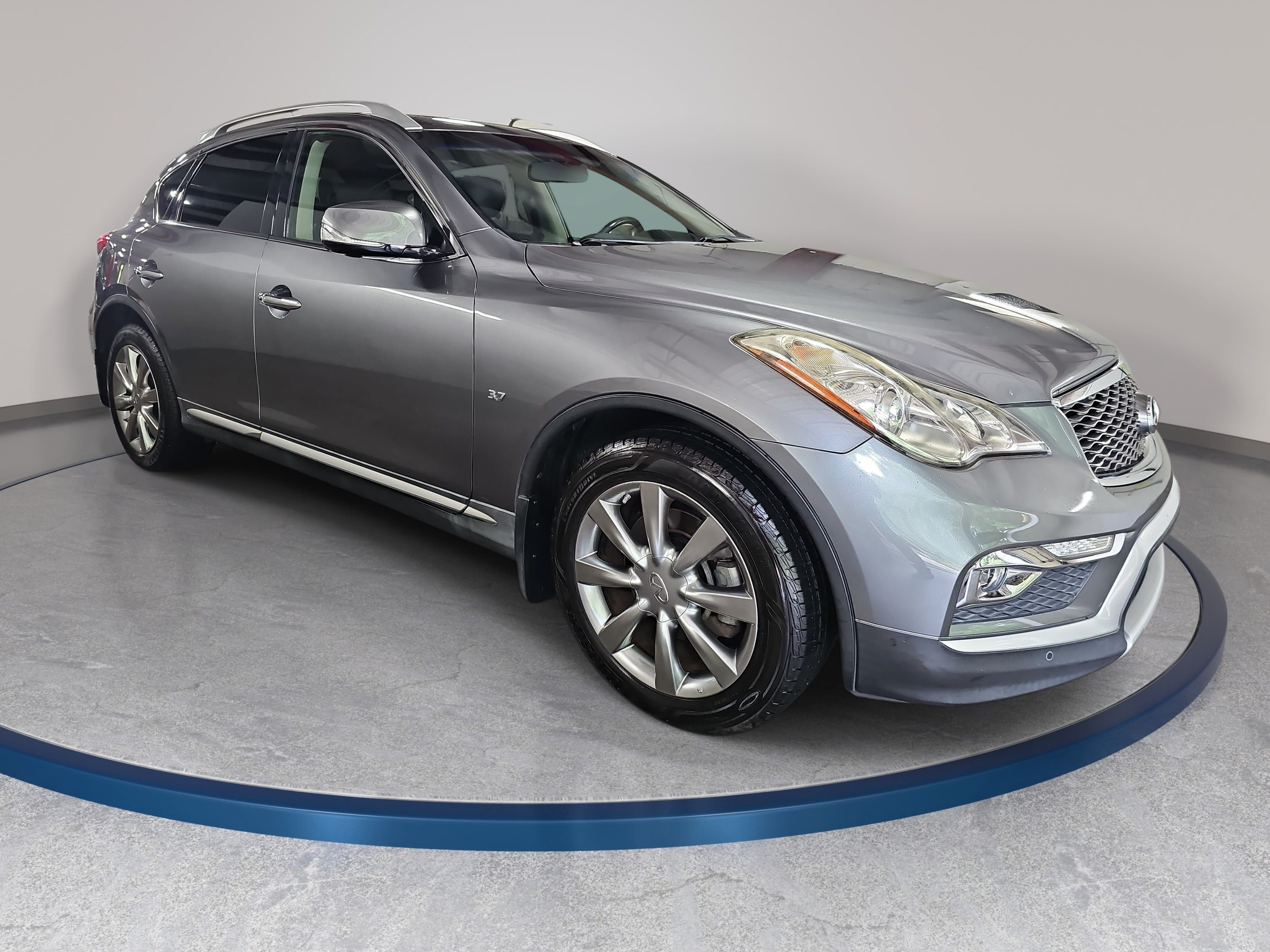 Used 2016 INFINITI QX50 2WD w/ Premium Plus Package image 3