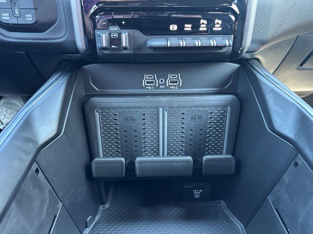 New 2026 RAM 3500 Laramie AWD/4WD image 19