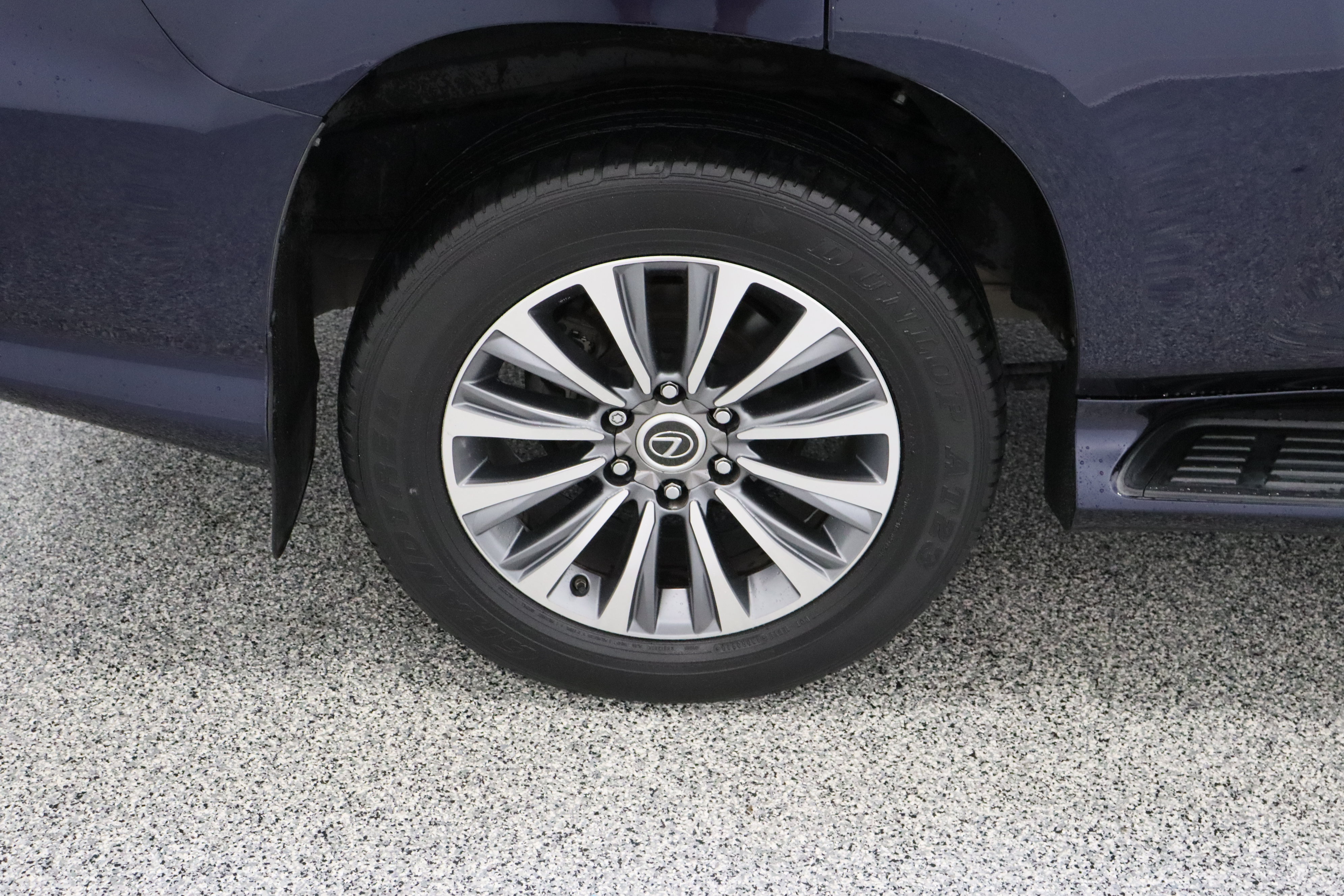 Used 2020 Lexus GX 460 Luxury w/ Accessory Package AWD/4WD image 6