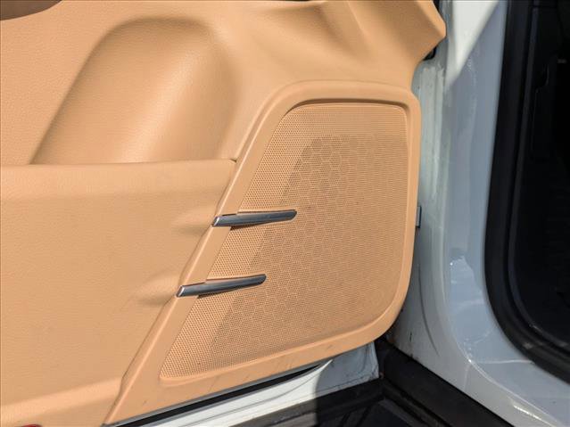 Used 2016 Porsche Cayenne image 14