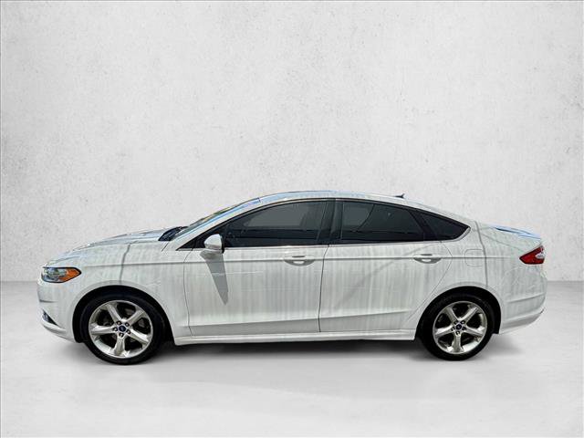 Used 2016 Ford Fusion SE FWD image 6