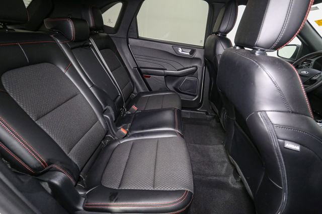 Used 2024 Ford Escape ST-Line w/ Tech Pack #1 AWD/4WD image 19