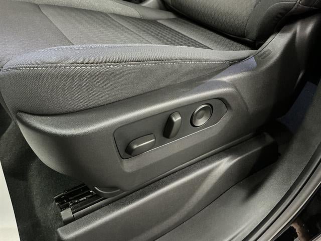 New 2026 Chevrolet Silverado 1500 Custom AWD/4WD image 15