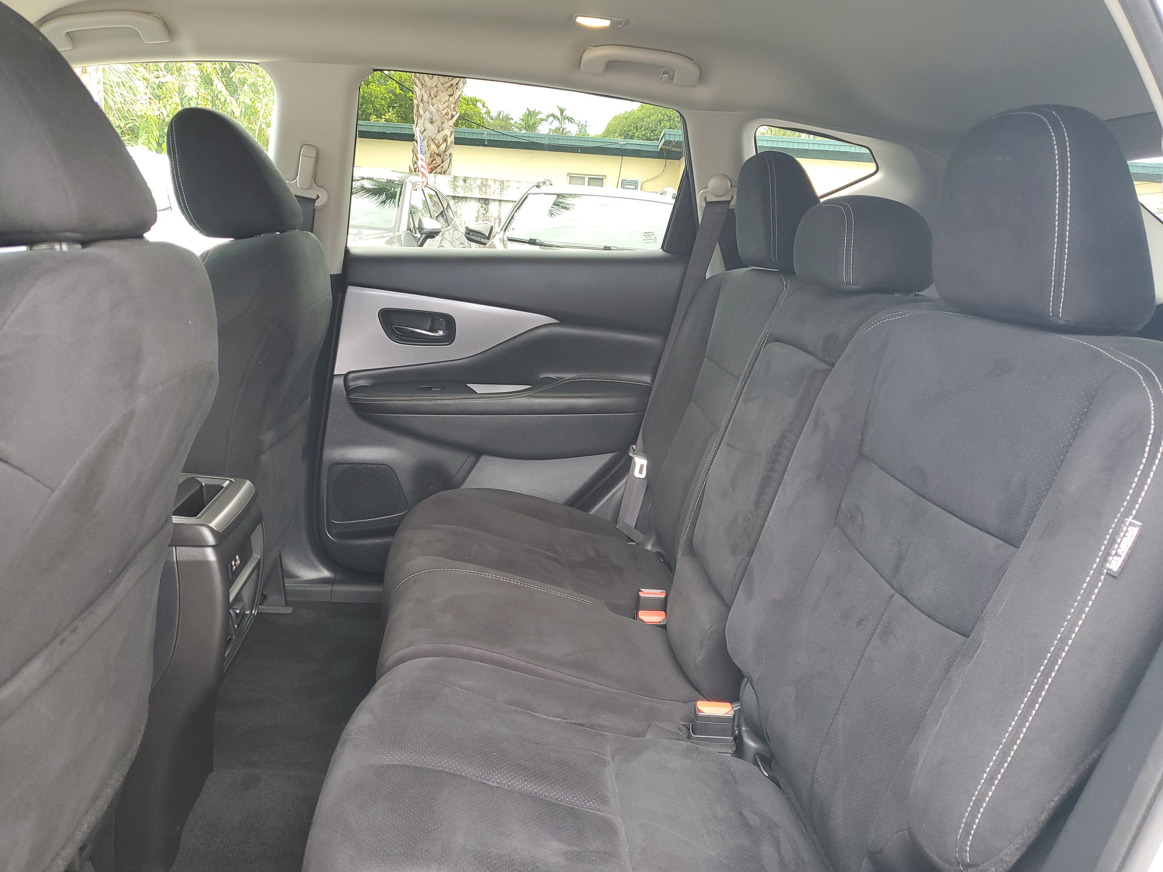 Used 2020 Nissan Murano SV image 12