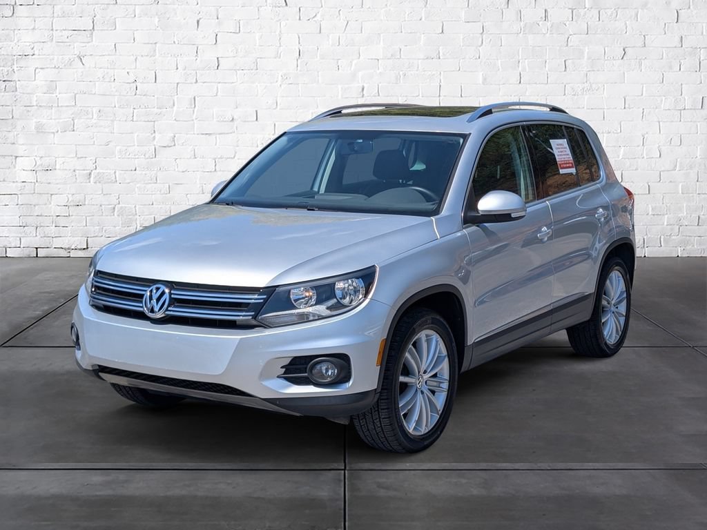 Used 2012 Volkswagen Tiguan LE FWD image 4