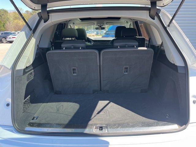 Used 2023 Audi Q7 3.0T Prestige image 33