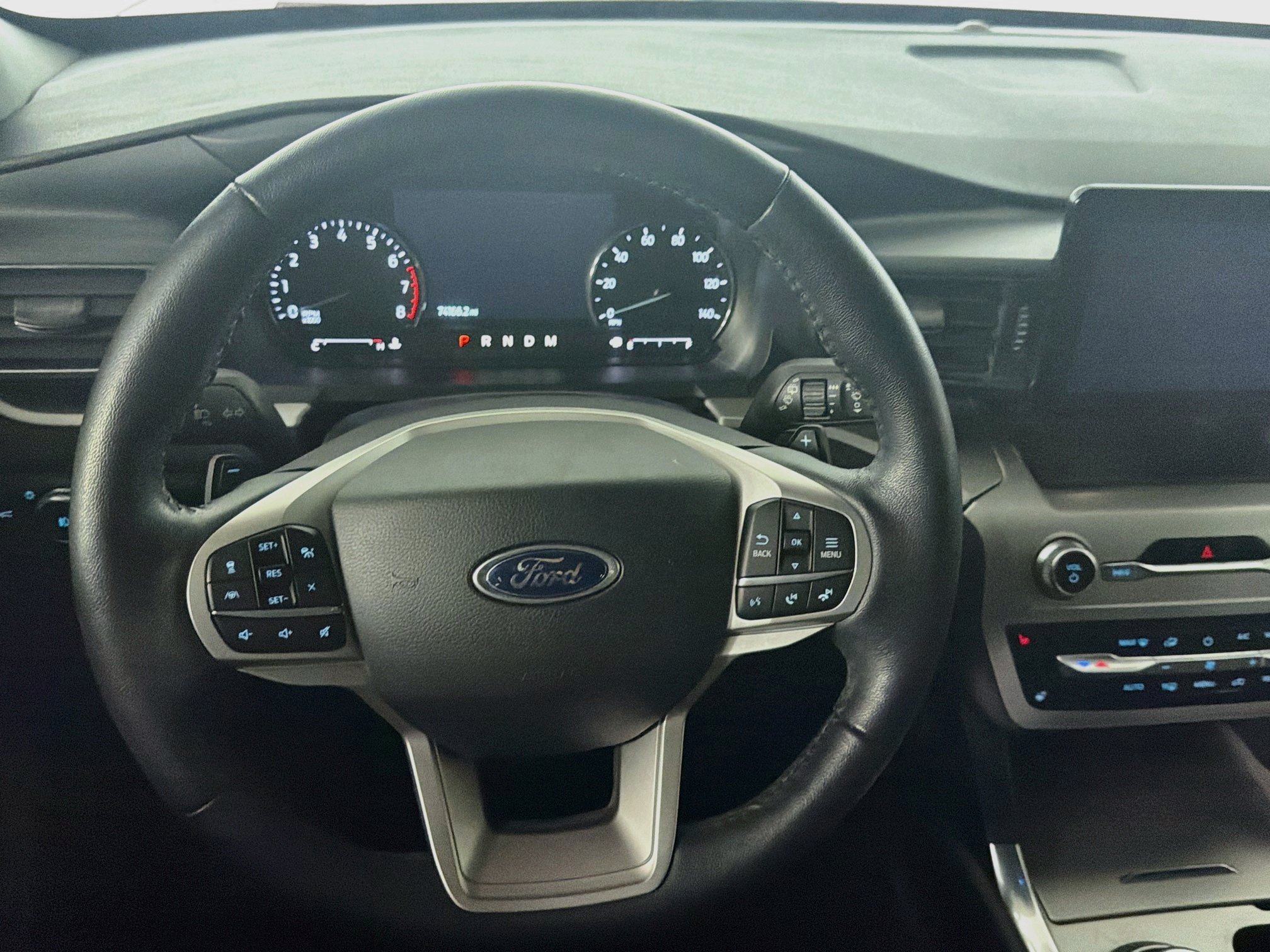 Used 2020 Ford Explorer XLT w/ Equipment Group 202A RWD image 17