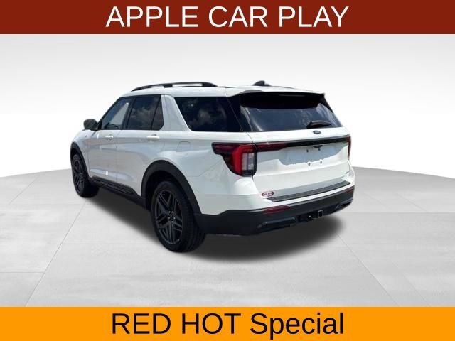 Used 2025 Ford Explorer ST-Line w/ ST-Line Street Pack AWD/4WD image 5