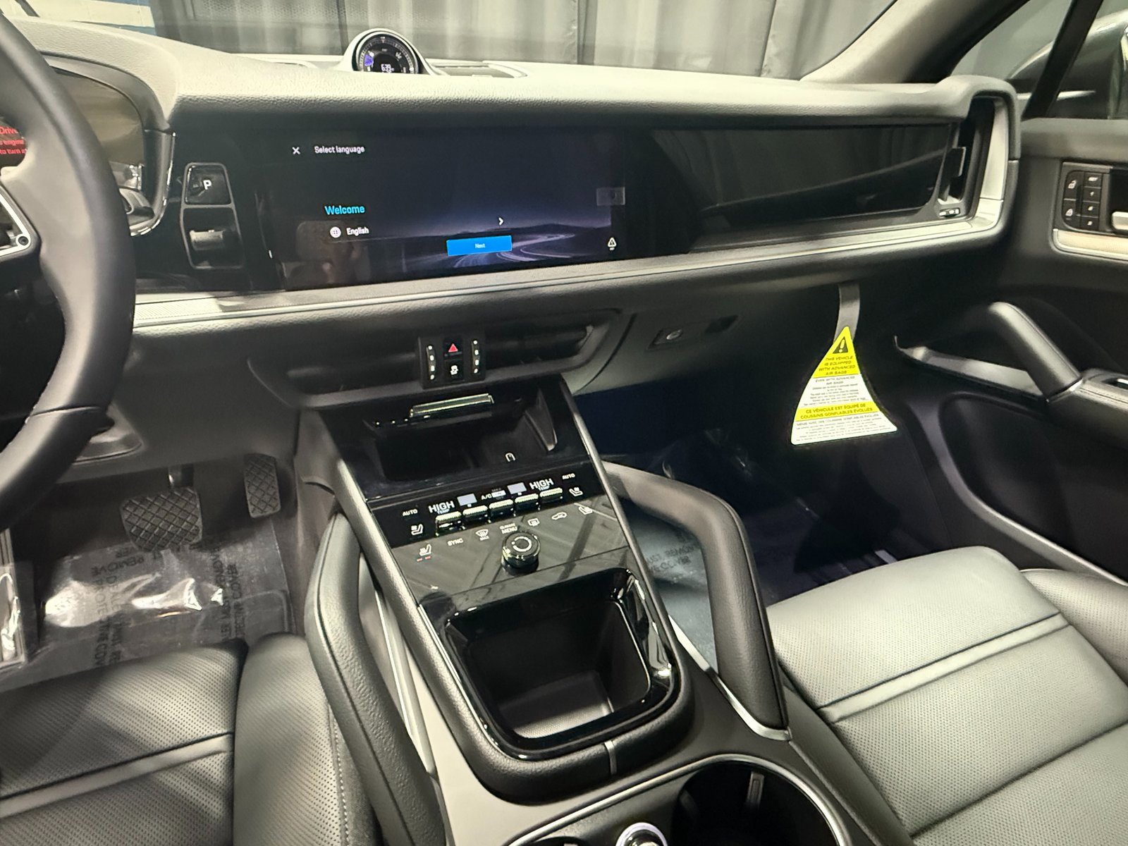 New 2026 Porsche Cayenne E-Hybrid image 12