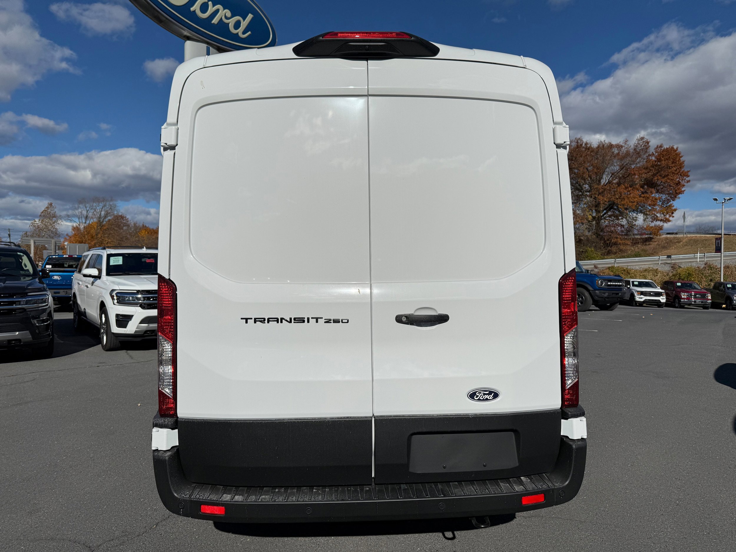 New 2026 Ford Transit 250 148 Medium Roof image 7