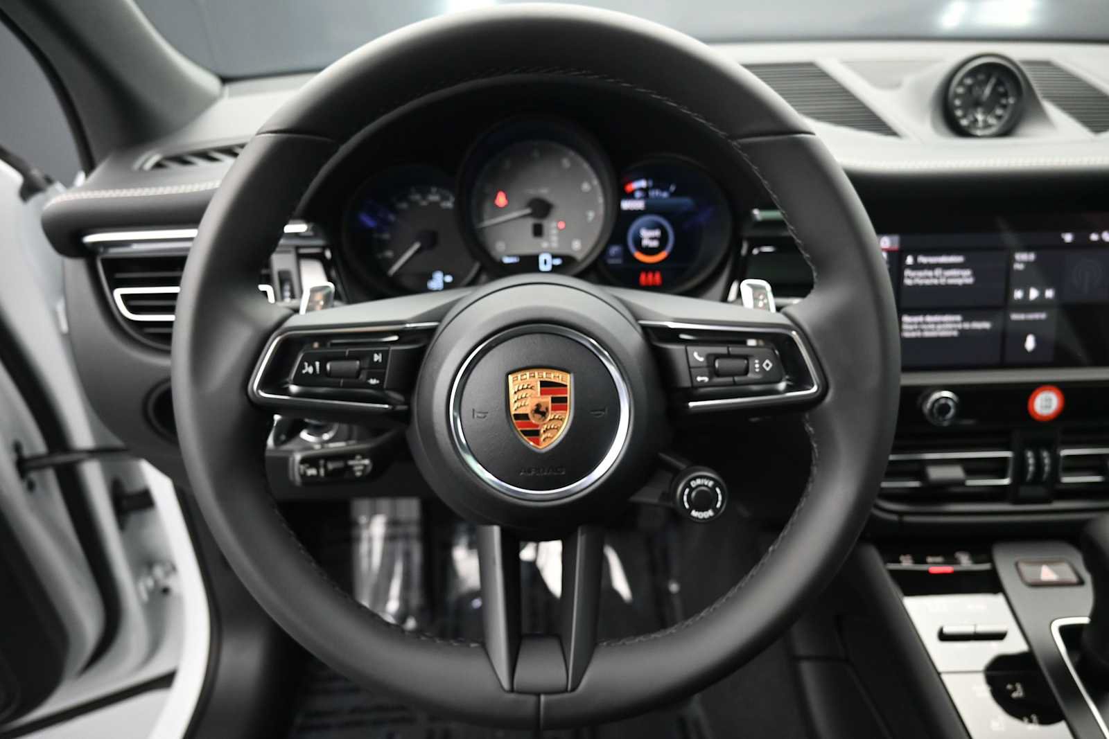 New 2026 Porsche Macan S AWD/4WD image 9