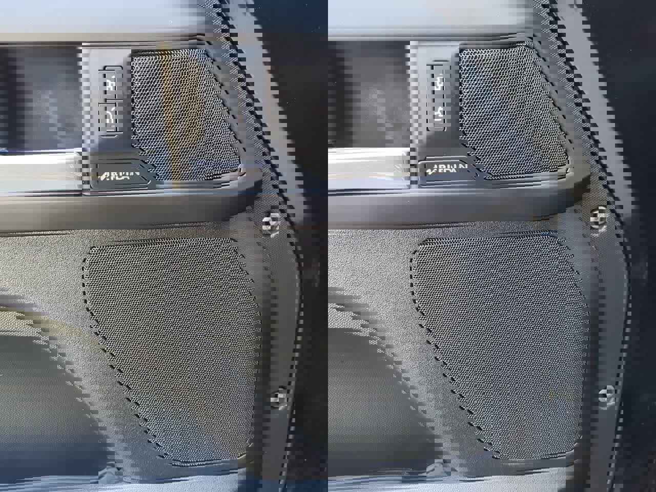 Used 2025 Land Rover Defender 110 S AWD/4WD image 32