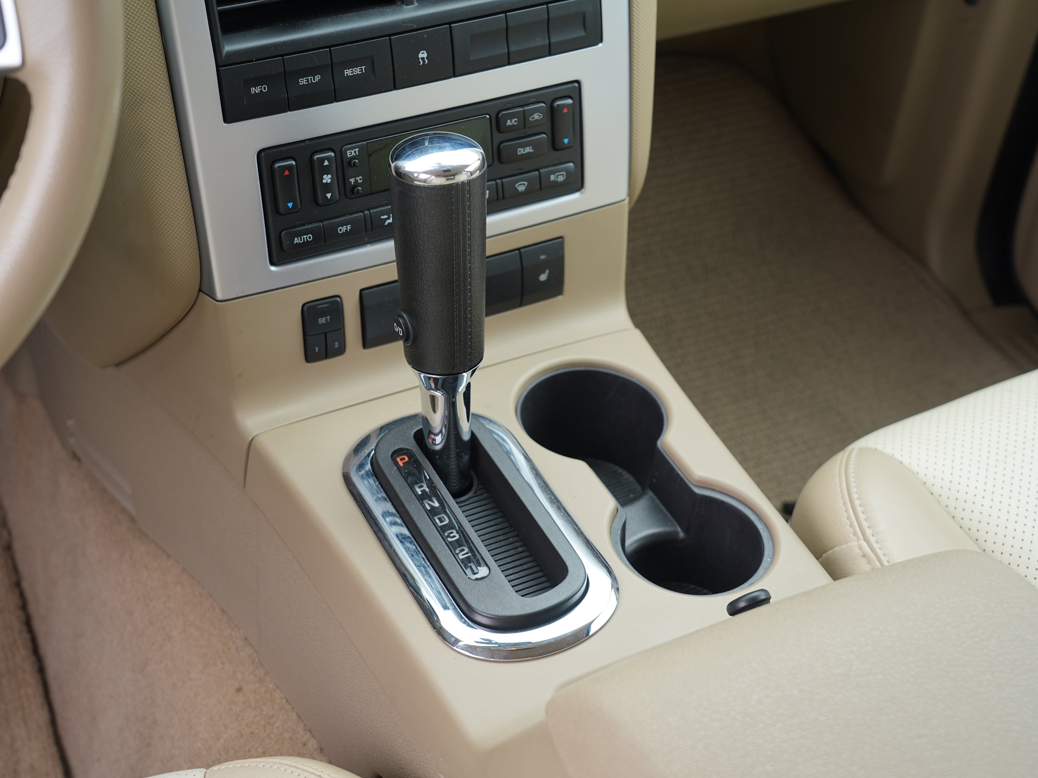 Used 2008 Mercury Mountaineer 2WD image 24