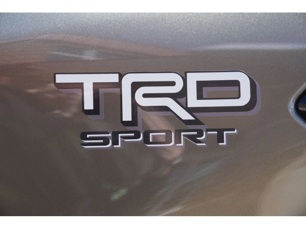 Used 2025 Toyota Tacoma TRD Sport image 9