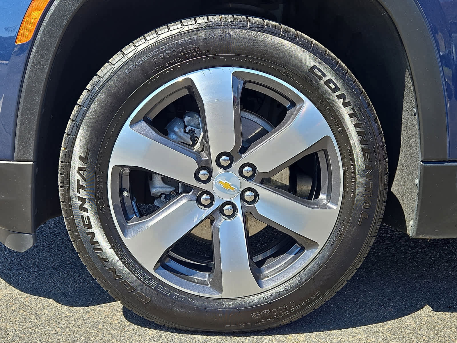 Used 2023 Chevrolet Traverse LT w/ LT Premium Package image 9