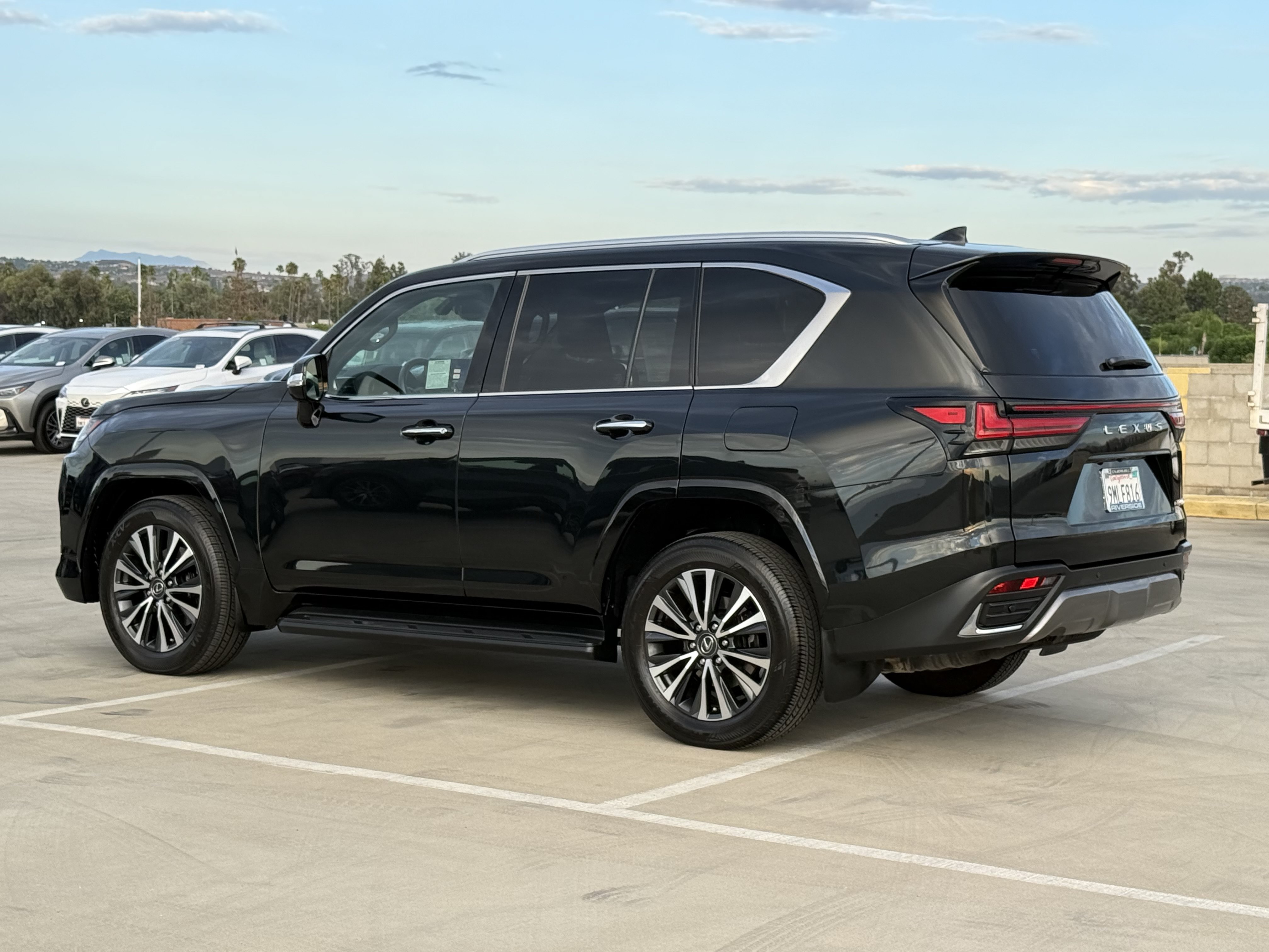 Used 2024 Lexus LX 600 4WD w/ Interior Upgrade Package image 10