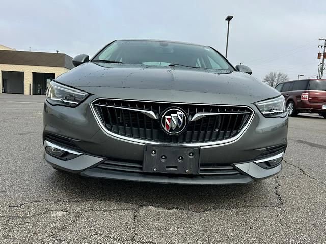 Used 2018 Buick Regal Essence w/ Driver Confidence Package #1 image 8