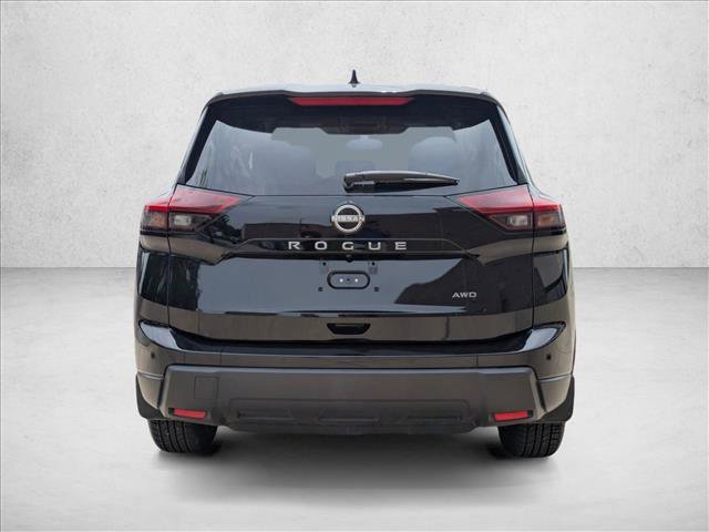 Used 2024 Nissan Rogue S image 7