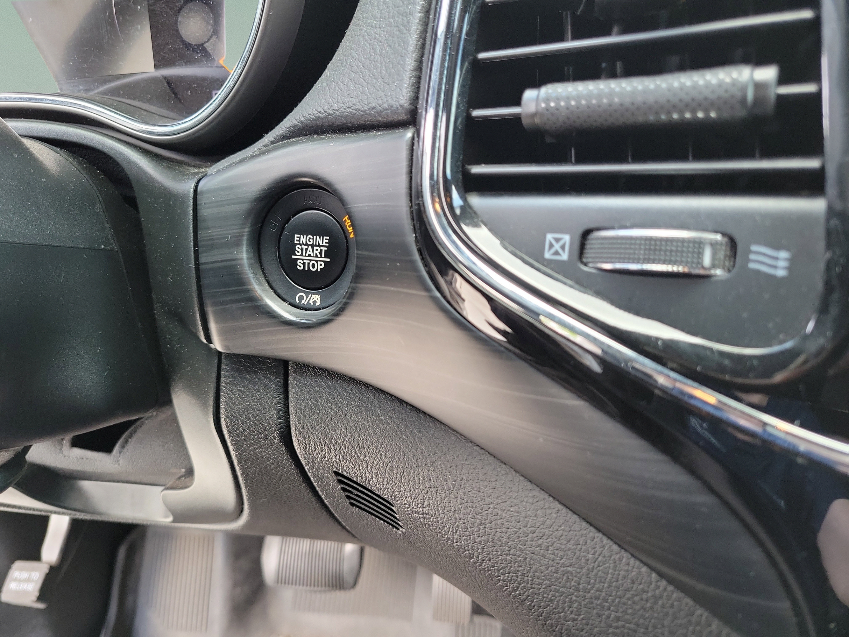 Used 2021 Jeep Grand Cherokee Freedom Edition AWD/4WD image 20