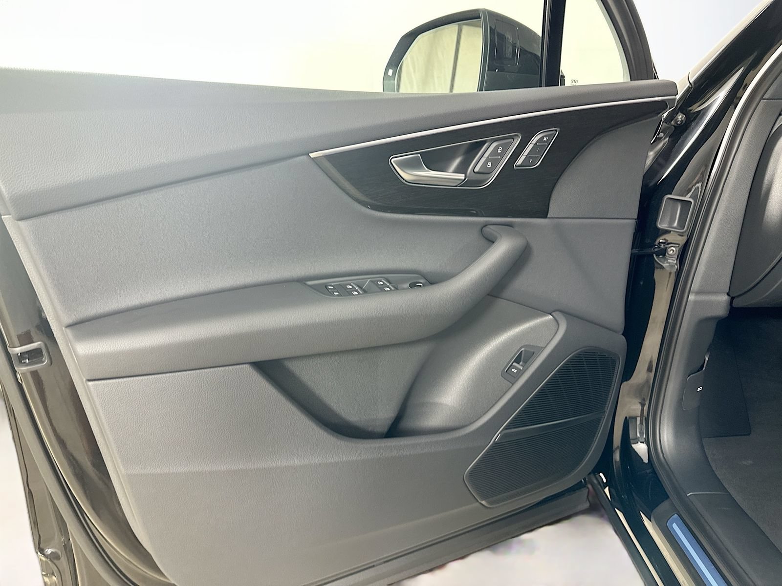 New 2026 Audi Q7 2.0T Premium AWD/4WD image 16
