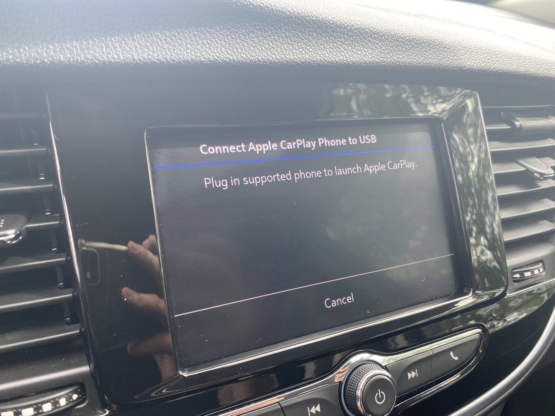 Used 2022 Buick Encore Preferred w/ Safety Package AWD/4WD image 14