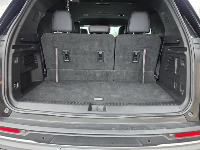 Used 2025 Chevrolet Traverse Z71 AWD/4WD image 37