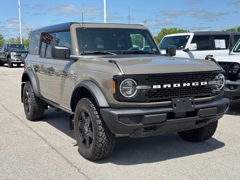 Used 2025 Ford Bronco Big Bend AWD/4WD image 2