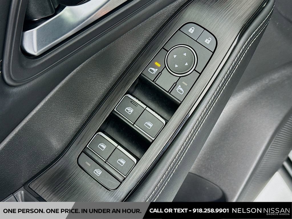 Certified 2023 Nissan Rogue SL w/ SL Premium Package AWD/4WD image 18