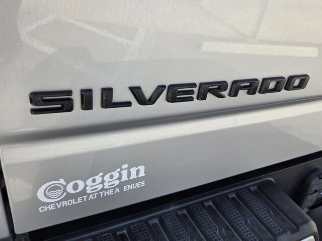 Used 2022 Chevrolet Silverado 1500 RST w/ Z71 Off-Road Package AWD/4WD image 29