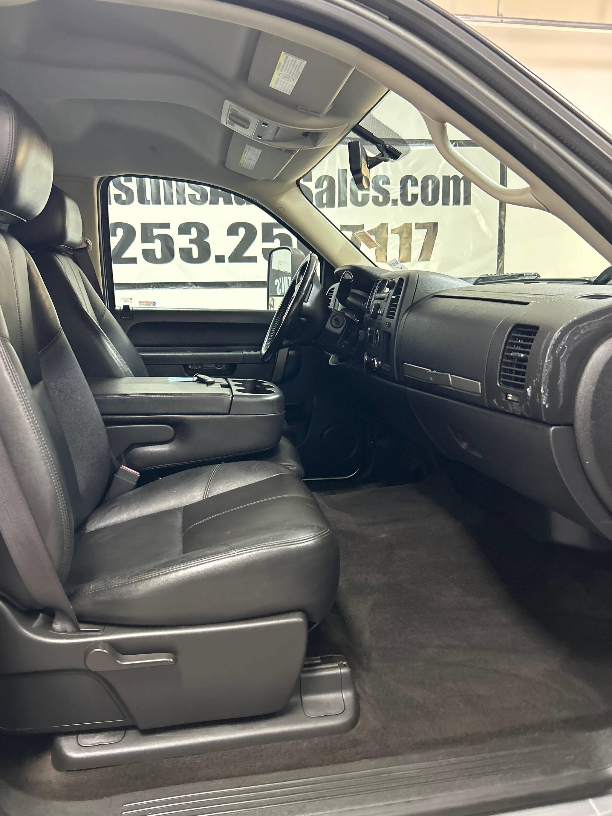 Used 2012 GMC Sierra 2500 SLE w/ SLE Preferred Package AWD/4WD image 13