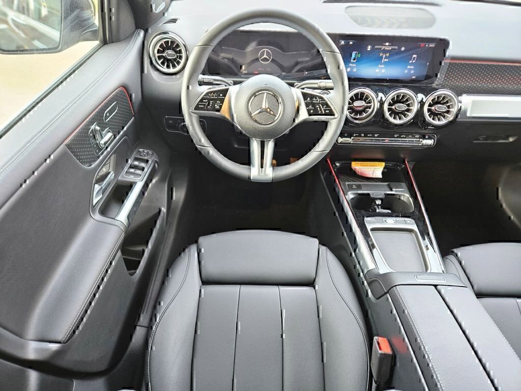 Certified 2024 Mercedes-Benz GLB 250 4MATIC image 11